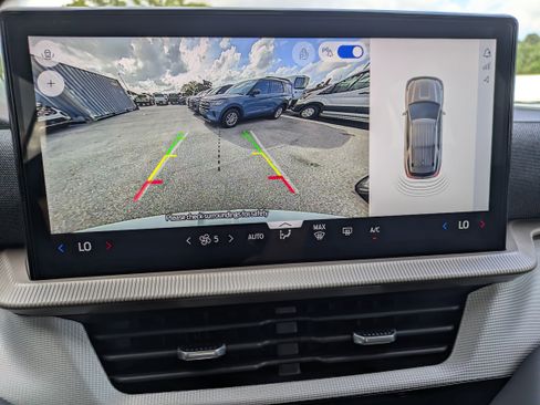 New 2026 Ford Explorer Active RWD image 31