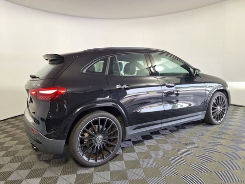 Used 2025 Mercedes-Benz GLA 35 AMG 4MATIC image 5