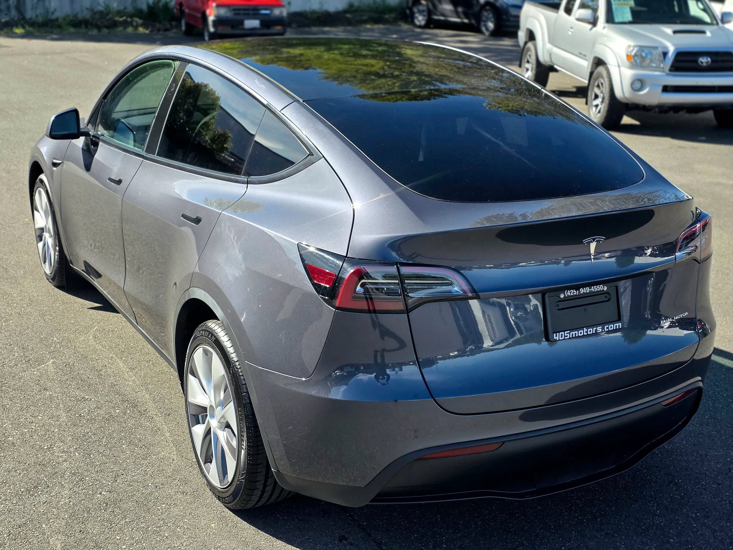 Used 2023 Tesla Model Y Long Range AWD/4WD image 11