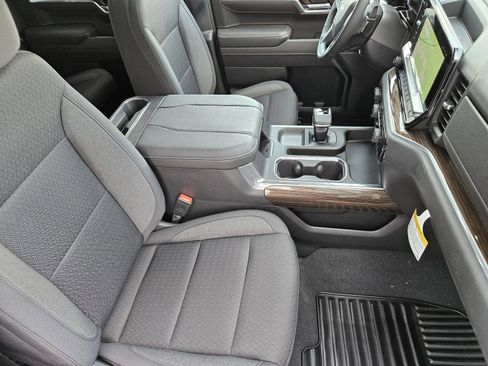 New 2026 Chevrolet Silverado 1500 LT w/ Texas Edition Plus RWD image 15