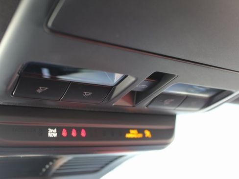 New 2026 MAZDA MAZDA3 Hatchback w/Premium Plus Pkg image 23