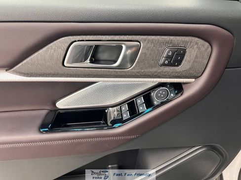 New 2026 Ford Explorer Platinum RWD image 20