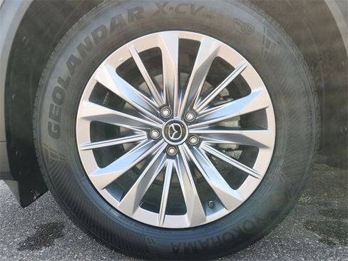 Used 2024 MAZDA CX-90 3.3 Turbo w/ Preferred Plus image 10