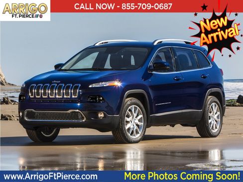Used 2017 Jeep Cherokee Latitude FWD image 1