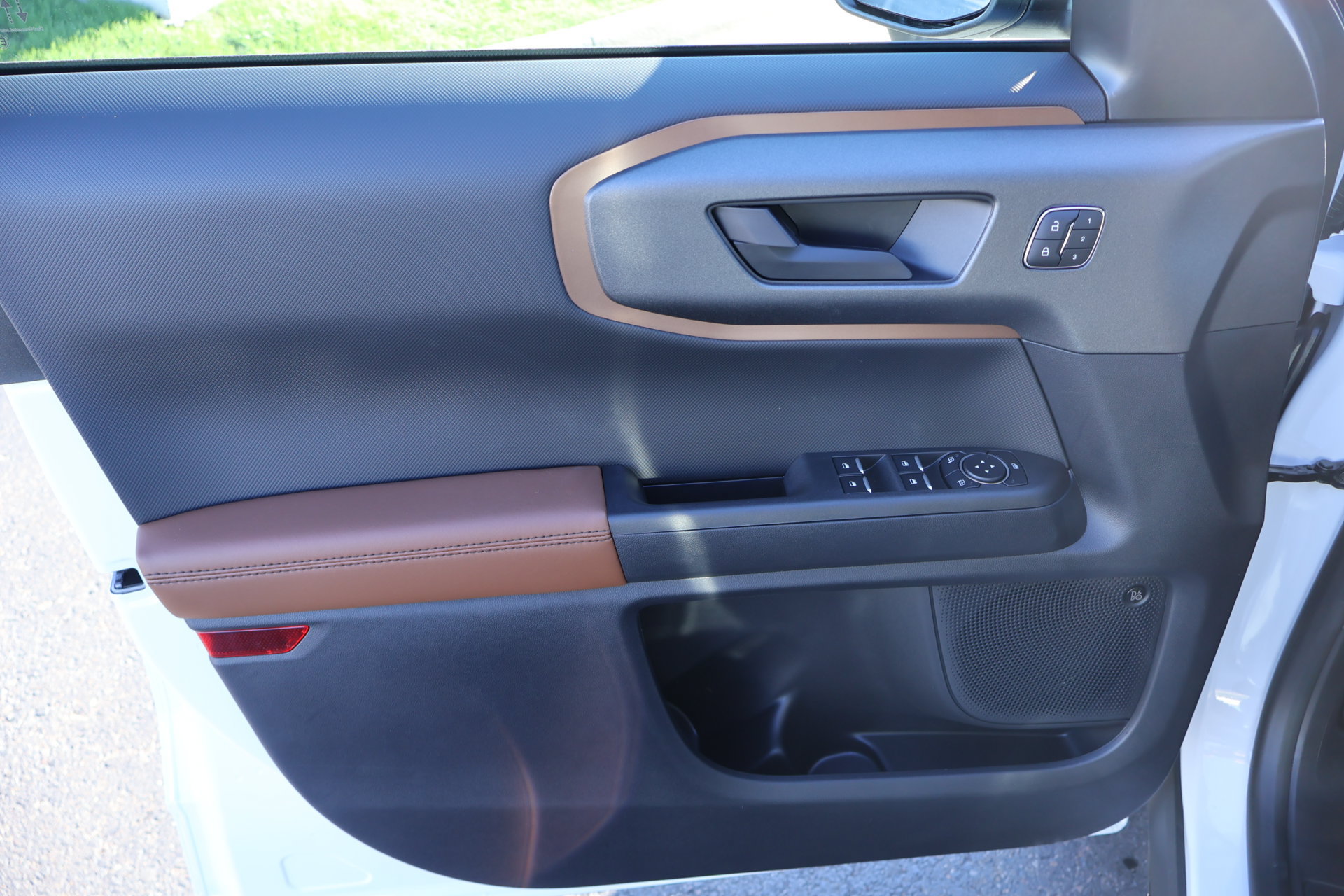 New 2026 Ford Bronco Sport Outer Banks w/ Outer Banks Tech Package+ AWD/4WD image 17