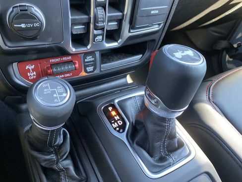 New 2026 Jeep Wrangler Unlimited Rubicon image 13