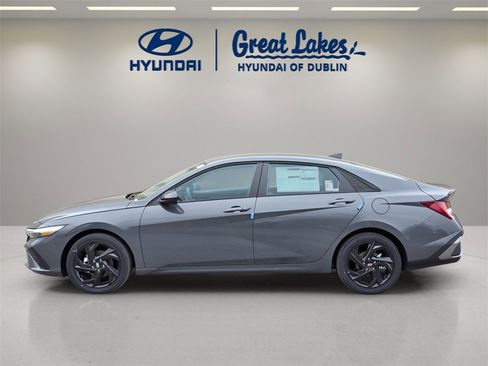 New 2026 Hyundai Elantra Sport image 2