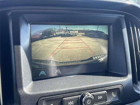 Used 2018 Chevrolet Colorado W/T image 18