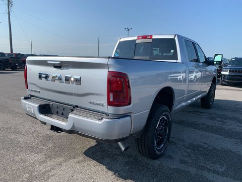 Used 2026 RAM 2500 Laramie AWD/4WD image 8