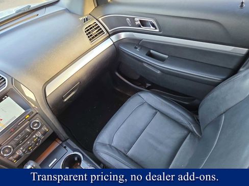 Used 2017 Ford Explorer XLT w/ Equipment Group 202A image 14