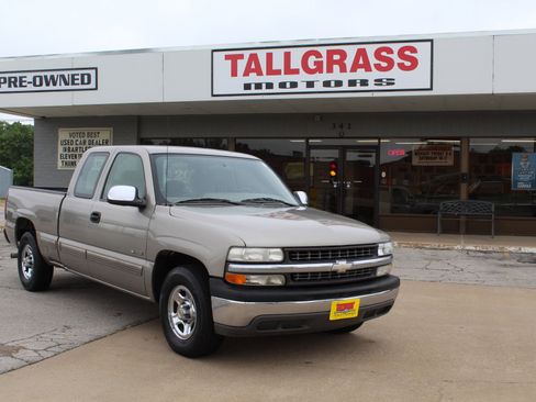 Used 2002 Chevrolet Silverado 1500 LS RWD image 1