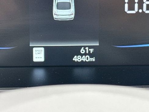 Certified 2025 Hyundai Elantra Sport image 16