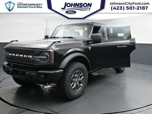 New 2025 Ford Bronco Badlands AWD/4WD image 5