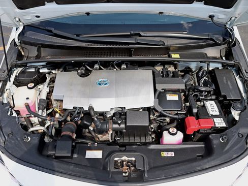 Used 2017 Toyota Prius Prime Premium FWD image 36