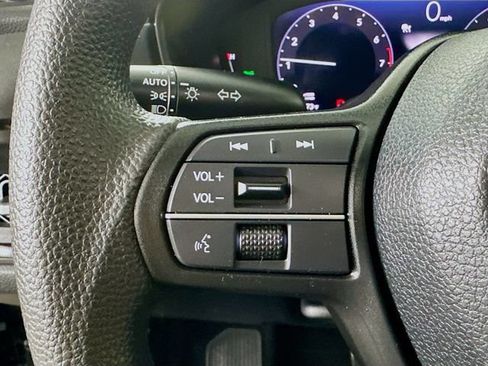 Used 2023 Honda Accord EX image 10
