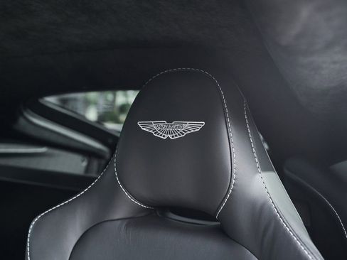 Used 2023 Aston Martin V12 Vantage image 45