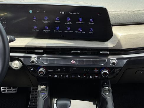 Used 2025 Kia Telluride SX X-Line AWD/4WD image 18