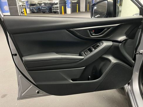 Used 2019 Subaru Crosstrek 2.0i w/ Eyesight System image 14