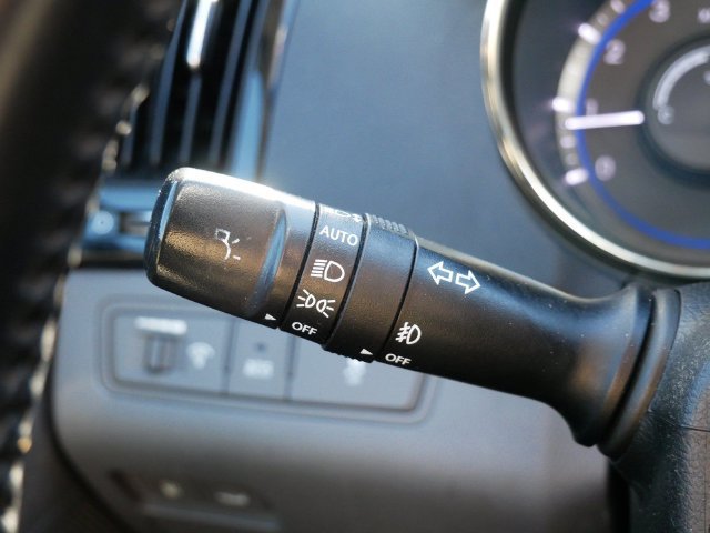 Used 2012 Hyundai Sonata Limited FWD image 25