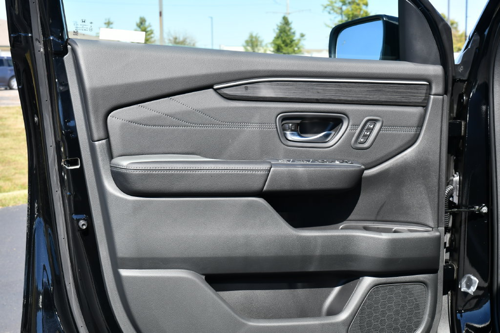 New 2026 Honda Pilot Touring image 11