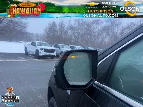 Used 2025 GMC Yukon XL Denali image 20