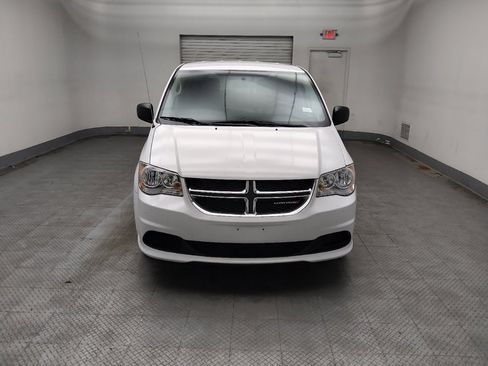 Used 2016 Dodge Grand Caravan SE w/ Quick Order Package 29E SE FWD image 14