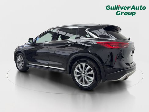 Used 2019 INFINITI QX50 Luxe w/ Navigation Package FWD image 4