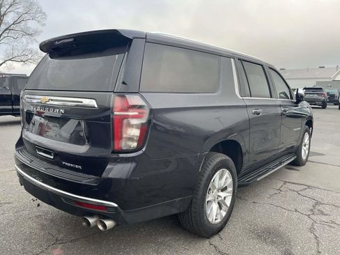 Used 2024 Chevrolet Suburban Premier image 5