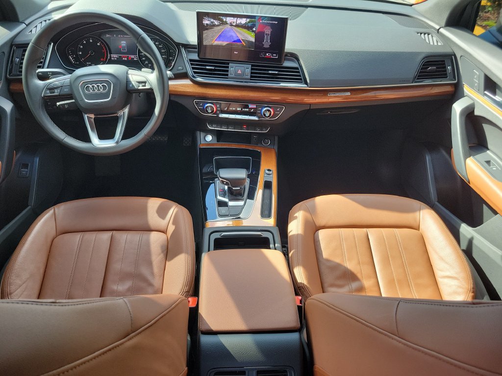 Used 2022 Audi Q5 2.0T Premium w/ Convenience Package AWD/4WD image 18