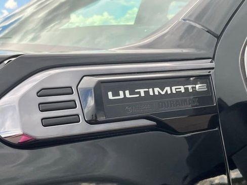 Used 2026 GMC Sierra 2500 Denali Ultimate w/ LPO, Black Badging Package AWD/4WD image 11