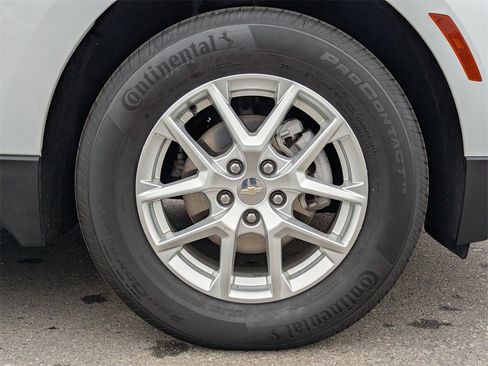 Used 2022 Chevrolet Equinox LT image 46