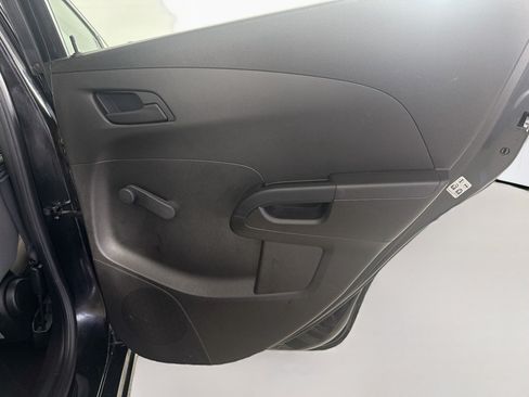 Used 2020 Chevrolet Sonic LT FWD image 28