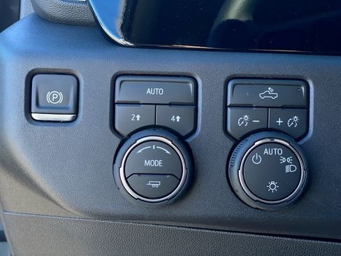 New 2026 Chevrolet Silverado 1500 LT image 19