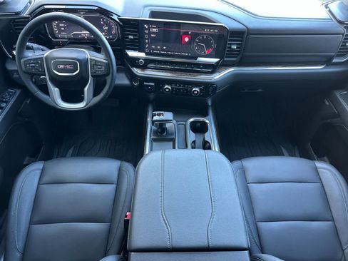 Used 2024 GMC Sierra 1500 Elevation w/ Elevation Premium Package AWD/4WD image 3