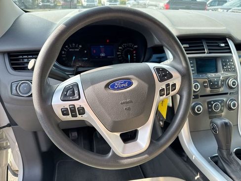 Used 2013 Ford Edge SE image 11