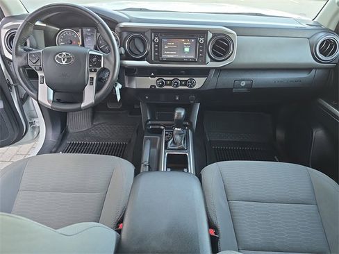 Used 2018 Toyota Tacoma SR5 image 12