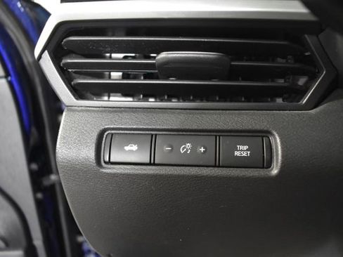 Used 2024 Nissan Altima 2.5 SR w/ SR Premium Package FWD image 14