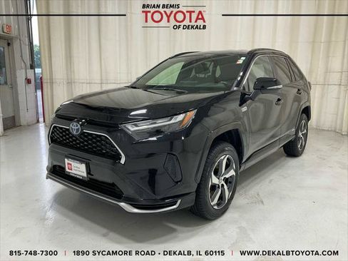 Certified 2022 Toyota RAV4 SE AWD/4WD image 1