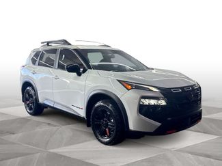 Used 2025 Nissan Rogue SV AWD/4WD video 2