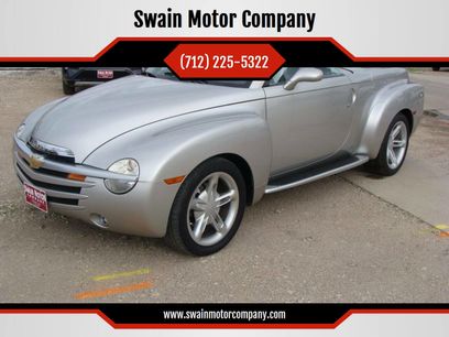 Used 2004 Chevrolet SSR w/ Preferred Equipment Group