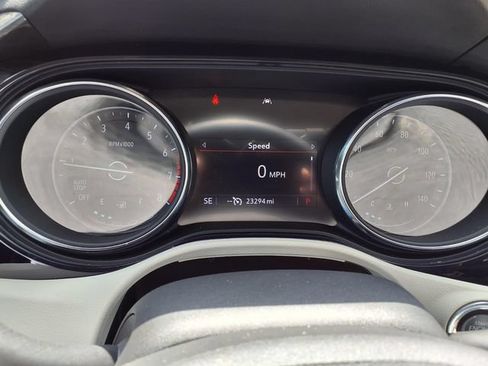 Used 2023 Buick Encore GX Essence w/ Experience Buick Package FWD image 22