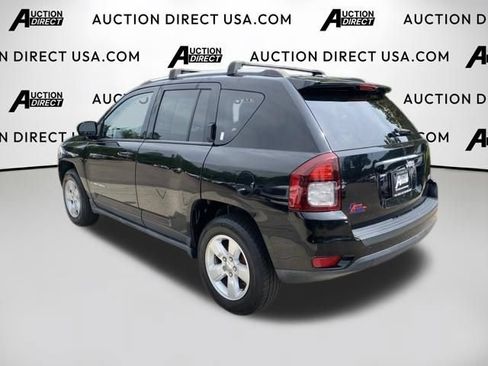 Used 2016 Jeep Compass Latitude FWD image 21