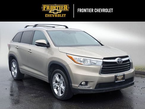 Used 2016 Toyota Highlander Limited image 1