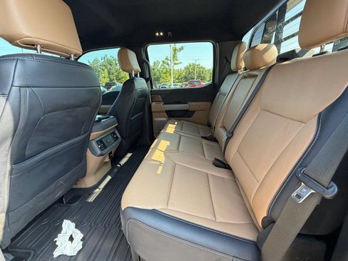 Used 2026 Ford F450 Lariat AWD/4WD image 12
