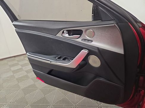 Used 2018 Kia Stinger GT2 AWD/4WD image 27