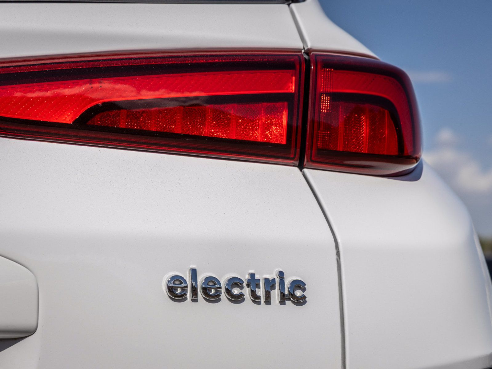 Used 2023 Hyundai Kona Limited FWD image 10