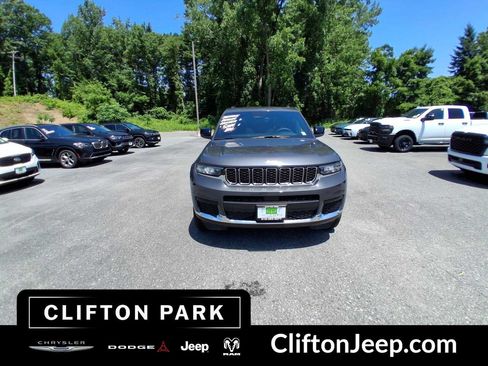 Certified 2025 Jeep Grand Cherokee L Laredo w/ Luxury Tech Group I AWD/4WD image 2