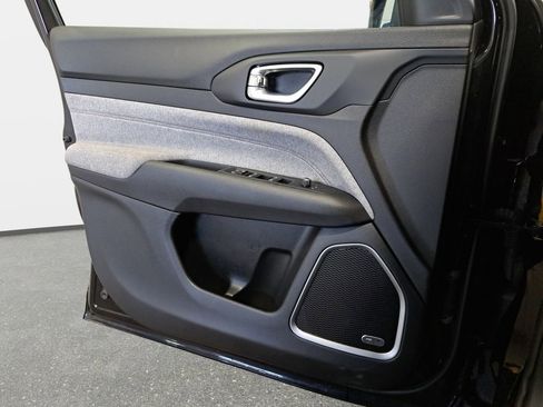 Certified 2023 Jeep Compass Latitude w/ Sun and Sound Group image 27