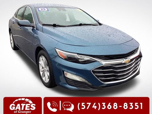 Used 2025 Chevrolet Malibu LT FWD image 1