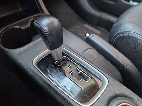 Used 2016 Mitsubishi Outlander SEL AWD/4WD image 30